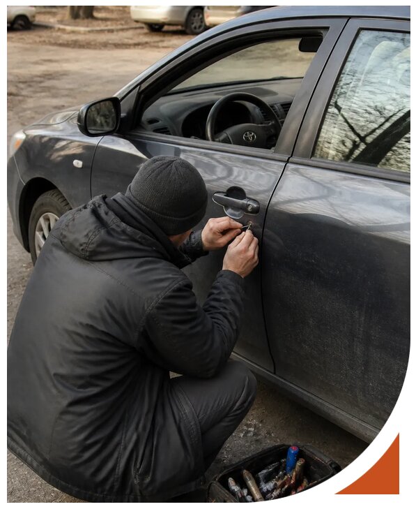 Профессиональное вскрытие автомобиля Тойота без повреждений в Улане-Удэ